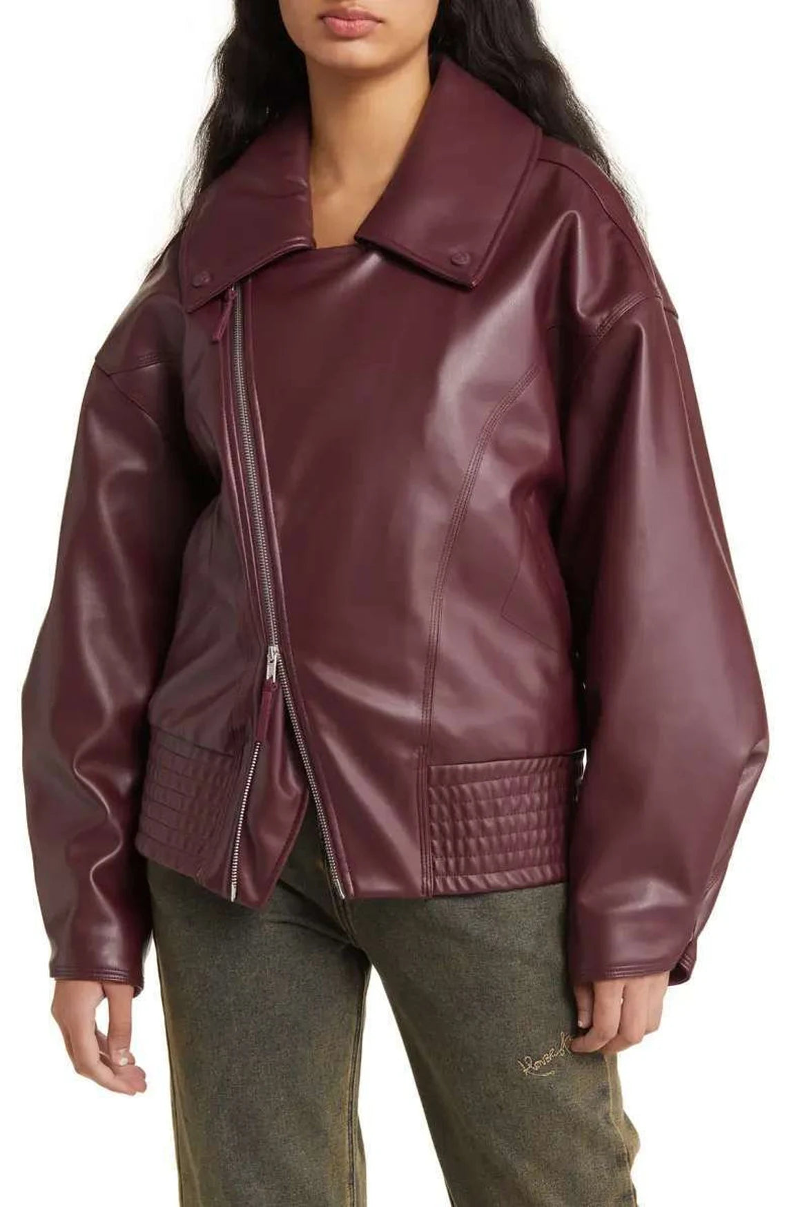 Chaqueta de cuero morada para mujer